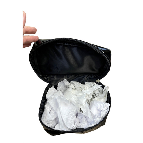 GIVENCHY BLACK MAKE UP BAG - Picture 6 of 8